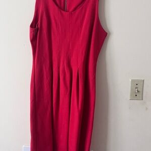 Elegant Red Sleeveless Dress
